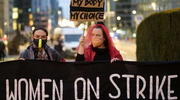 Аборты в Польше официально под запретом. В стране с новой силой начинаются протесты 