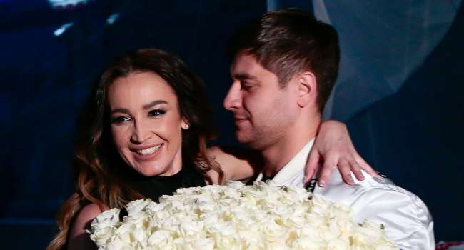 «Я девочка сильная, была. Надеюсь, со временем моя сила ко мне вернётся, и рядом будут только искренние и настоящие люди»: Бузова загремела в больницу после расставания с парнем 