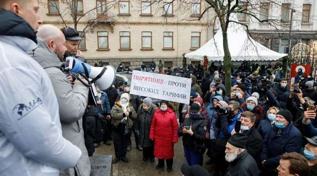 Большая часть украинцев выступили в поддержку из-за тарифов