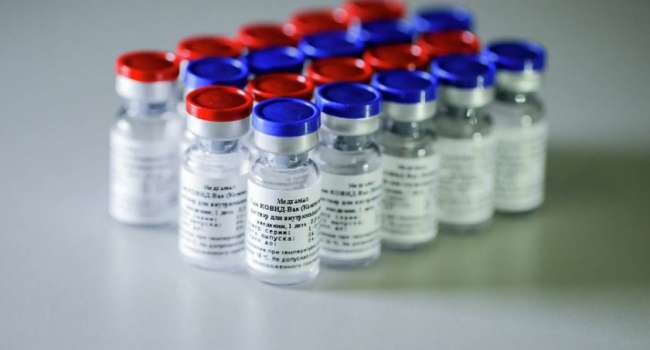 Российскую вакцину от коронавируса зарегистрируют в 25 странах