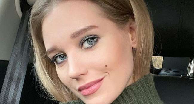 «Раньше вы выглядели очень возвышенно, породисто! А теперь стандартно, пошло»: Асмус обнародовала новое селфи, кусая губы на камеру «Раньше вы выглядели очень возвышенно, породисто! А теперь стандартно, пошло»: Асмус обнародовала новое селфи, кусая губы на камеру