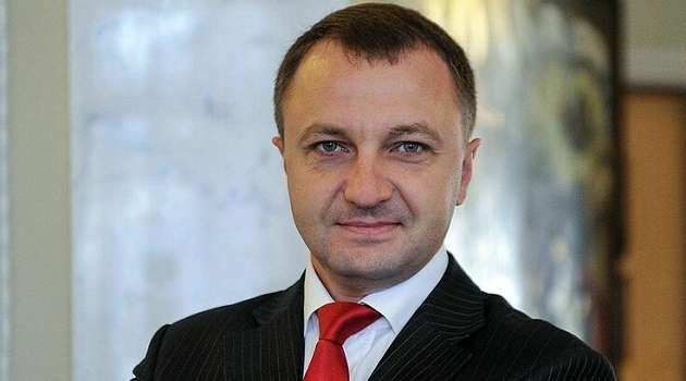«Был шквал обид и обращений»: омбудсмен рассказал о трудностях внедрения языкового закона 