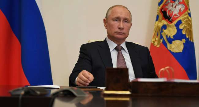 Путин «вне себя» из-за закрытия «медвечуковских» телеканалов в Украине 