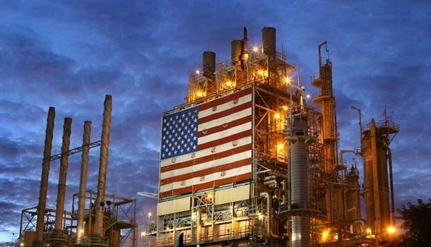 Нефть подорожала до более 65 долларов за баррель на фоне новостей из США 
