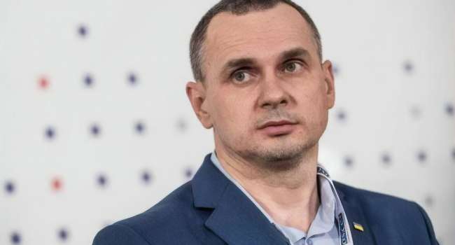 «Спасибо всем, кто стоял рядом и не испугался. Низкий поклон тем, кто остался на этих улицах навсегда»: Олег Сенцов высказался в седьмую годовщину расстрелов на Майдане «Спасибо всем, кто стоял рядом и не испугался. Низкий поклон тем, кто остался на этих улицах навсегда»: Олег Сенцов высказался в седьмую годовщину расстрелов на Майдане