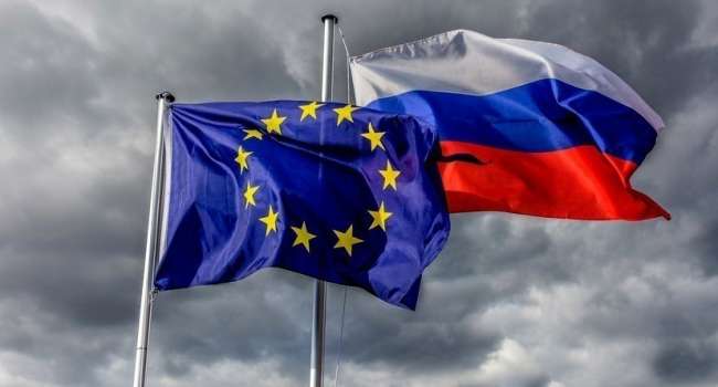 Bloomberg: Совет ЕС даст разрешение на введение новых санкций против РФ из-за Навального