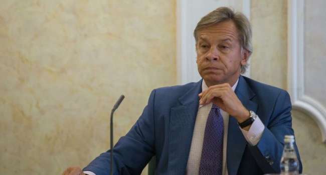 «Никому не известные люди говорят из стран, где полный локдаун»: Пушков призвал россиян не тешить себя иллюзиями по поводу восхищения российской вакциной со стороны Запада «Никому не известные люди говорят из стран, где полный локдаун»: Пушков призвал россиян не тешить себя иллюзиями по поводу восхищения российской вакциной со стороны Запада