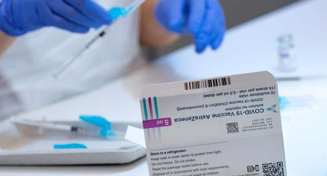 Власти везут в Украину индийскую вакцину против коронавируса, прививаться которой люди банально боятся, – политолог Власти везут в Украину индийскую вакцину против коронавируса, прививаться которой люди банально боятся, – политолог