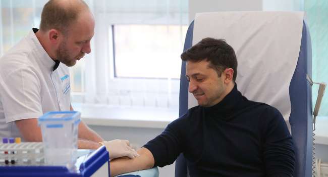 Береза: колоть в прямом эфире себе власти могут, что угодно. Мало кто поверит, что это какой-то фуфломицин, который они привезли для всех граждан Береза: колоть в прямом эфире себе власти могут, что угодно. Мало кто поверит, что это какой-то фуфломицин, который они привезли для всех граждан