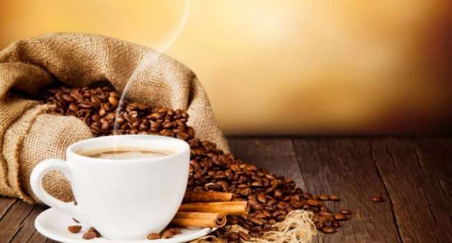 Употребляйте с осторожностью: доктор рассказала, как кофе помогает сбросить вес 