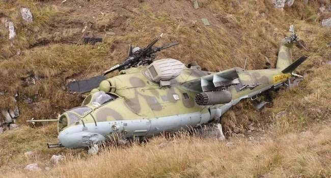 В Сирии «грохнулся» российский военный вертолет «Ми-35» В Сирии «грохнулся» российский военный вертолет «Ми-35»