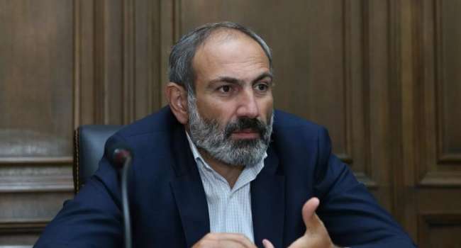 «Будущая банановая республика»: политолог рассказал о будущем Армении с Пашиняном