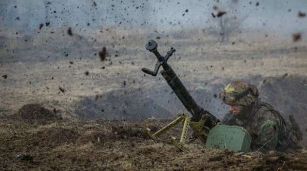 Путинские войска вчера на Донбассе убили украинского военного 