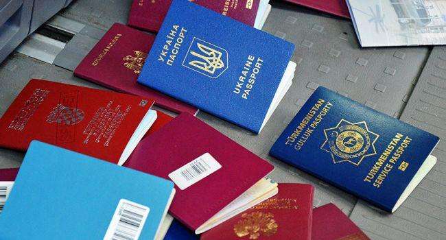 Венгры, словаки, румыны только этого и ждут: у Зеленского хотят ввести двойное гражданство 