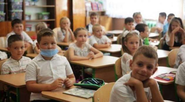 Садовый хочет, чтобы школы Львова перевели на дистанционное обучение 	