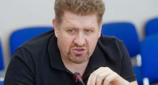 «Это раковая опухоль Украины»: Бондаренко отреагировал на погром у Офиса президента «Это раковая опухоль Украины»: Бондаренко отреагировал на погром у Офиса президента