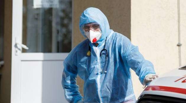Пациентов размещают в коридорах: в Киеве заявили о переполненности больниц Пациентов размещают в коридорах: в Киеве заявили о переполненности больниц