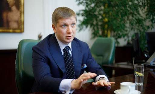 Политолог: пипл доволен увольнением Коболева, требует еще и у него имущество отобрать