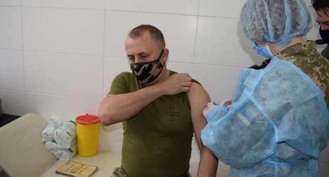 «Будут мужественно и стоически болеть»: доктор объяснил, какие экономические последствия возможны после массового отказа от вакцинации «Будут мужественно и стоически болеть»: доктор объяснил, какие экономические последствия возможны после массового отказа от вакцинации