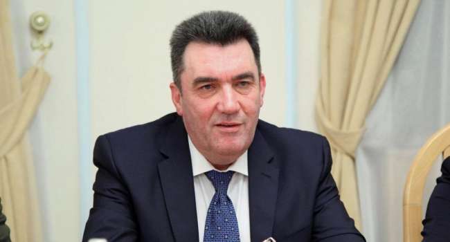 Данилов прокомментировал санкции СНБО против жен Медведчука и Козака Данилов прокомментировал санкции СНБО против жен Медведчука и Козака