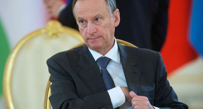 Дипломат: у Путина уже договорились до того, что Украина «за пирожки Нуланд эшелонами продает чернозем на Запад» Дипломат: у Путина уже договорились до того, что Украина «за пирожки Нуланд эшелонами продает чернозем на Запад»