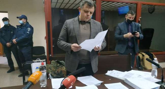 Журналист: вскрылась правда о том, что Семенченко фактически работал на русских Журналист: вскрылась правда о том, что Семенченко фактически работал на русских