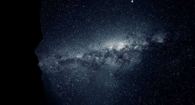 «Космические ловушки и искривление пространства»: Черные дыры, кто заметил их первым из ученых