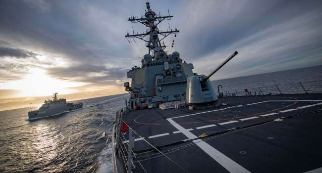 Нусс: наш стратегический партнер для демонстрации готовности к сдерживанию сумасшедшего Вовы посылают два военных корабля США