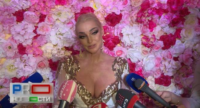 «Буду красоваться перед любимым»: Анастасия Волочкова позировала в белье и прозрачных «голых» пеньюарах «Буду красоваться перед любимым»: Анастасия Волочкова позировала в белье и прозрачных «голых» пеньюарах