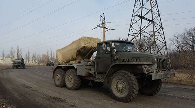 «Грады», гаубицы и танки: ОБСЕ зафиксировали военную технику боевиков вблизи Луганска 