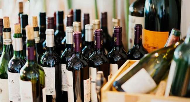 Таких низких показателей не было почти 20 лет: эксперты рассказали о рекордном снижении потребления вина в мире