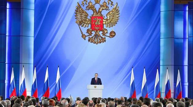 «Ритуальное и бессмысленное»: журналист посмеялся над посланием Путина «Ритуальное и бессмысленное»: журналист посмеялся над посланием Путина