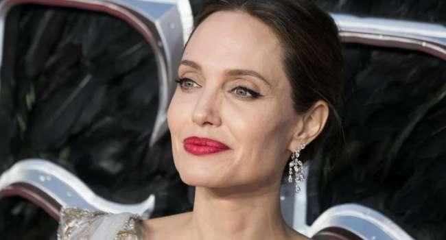 Сразу несколько фильмов: Анджелина Джоли снова возвращается в кино