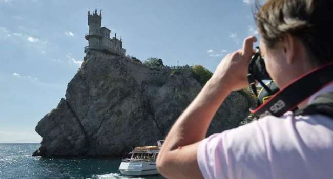Ажиотажный туристический спрос: власти Крыма рассказали о небывалом потоке туристов 