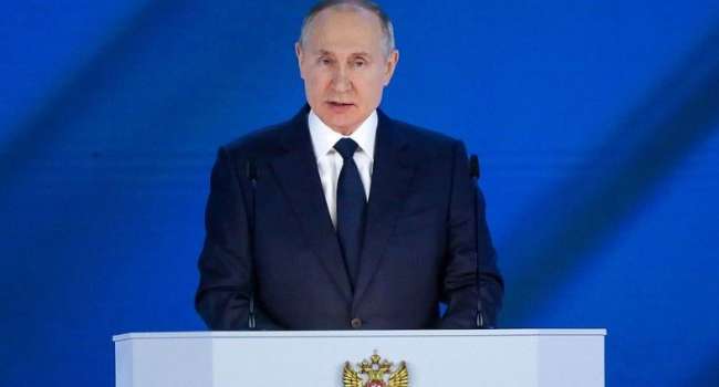 «Должны раздать деньги»: бывший советник Ельцина раскритиковал послание Путина