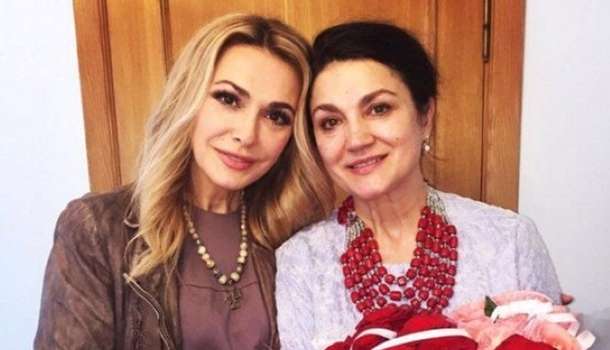 «Разный стиль жизни»: Наталья Сумская рассказала о сложных отношениях с родной сестрой
