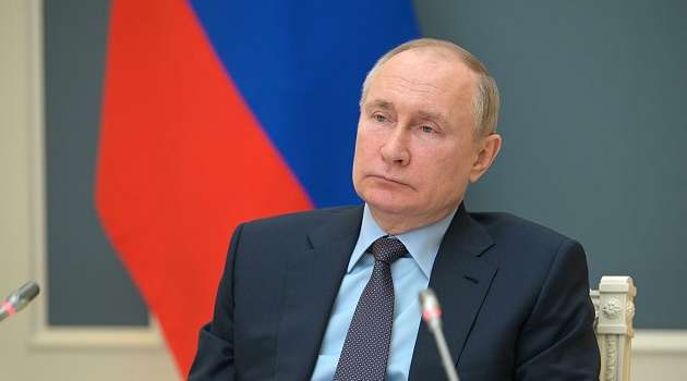 Правозащитник рассказал, почему Путин не спешит встречаться с Зеленским 