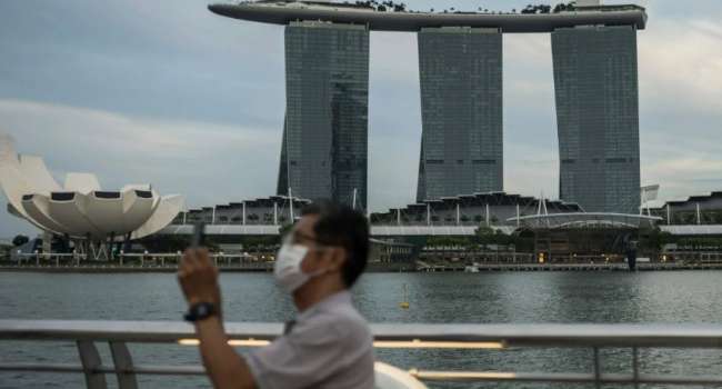 Специалисты назвали Сингапур самой безопасной страной в период пандемии 