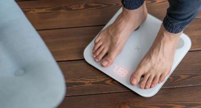 «Для самых ленивых»: диетологи назвали 3 простых способа сбросить вес 