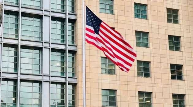 Американское посольство в РФ готовится на 75% сократить штат 