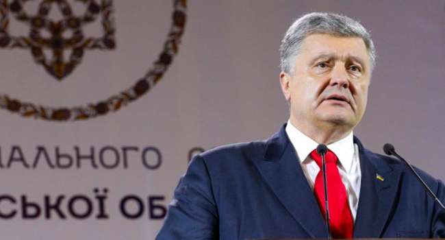 Журналист: еще одна клевета на Порошенко, которая стояла ему президентства, развеялась, как дым