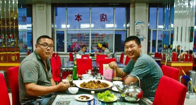 «Придётся доедать»: в китайских ресторанах ввели странную систему штрафов 