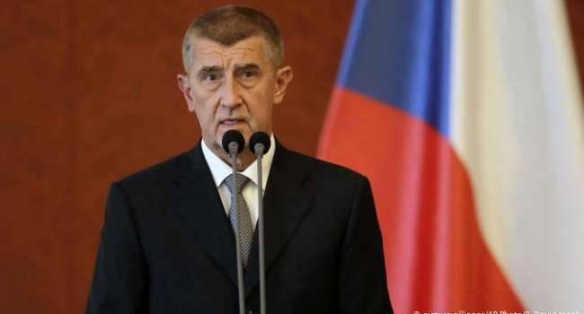 В Чехии призвали страны ЕС высылать из государств российских дипломатов 