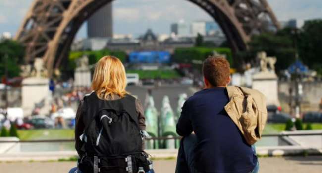 «Будем путешествовать в реальных масштабах»: Эксперт рассказал, когда восстановится туризм в Европе 