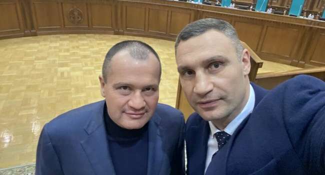 Политолог: к Кличко и его окружению силовики нагрянули с обысками Политолог: к Кличко и его окружению силовики нагрянули с обысками