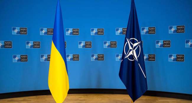 Кулеба: Украина пока не видит положительных знаков по членству в НАТО, но в США заверили, что это произойдет