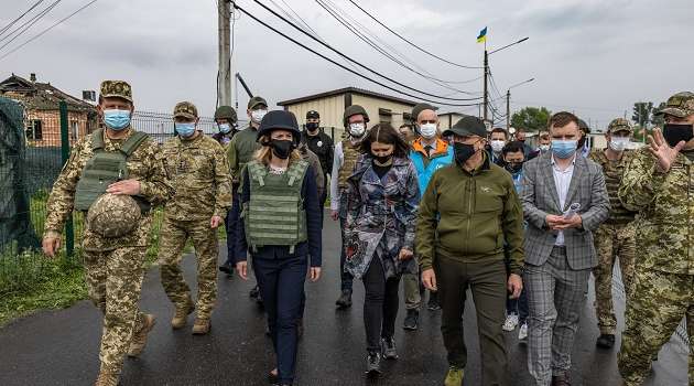 Прем’єр-міністр Естонії: Росія повинна знати ціну своєї агресії Прем’єр-міністр Естонії: Росія повинна знати ціну своєї агресії