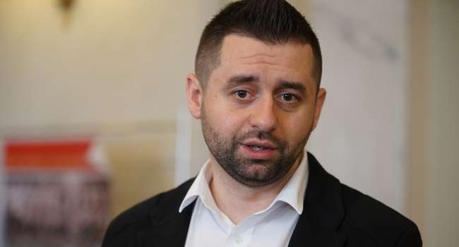 «Угроза со стороны России и реформы в Украине»: Арахамия провел встречу с сенатором США «Угроза со стороны России и реформы в Украине»: Арахамия провел встречу с сенатором США