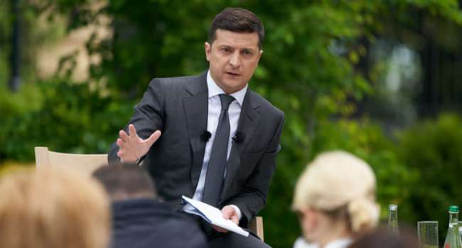 Политолог: завтра Зеленский будет рассказать о мечтах украинцев, которые осуществляет его команда Политолог: завтра Зеленский будет рассказать о мечтах украинцев, которые осуществляет его команда