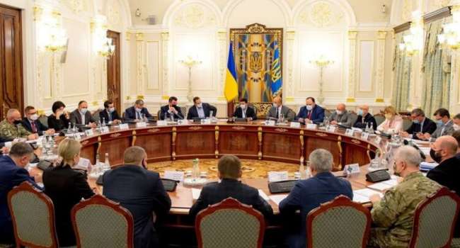 Новшество власти Зеленского: «ворам в законе» предложили откупиться, чтобы исчезнуть из списка СНБО Новшество власти Зеленского: «ворам в законе» предложили откупиться, чтобы исчезнуть из списка СНБО